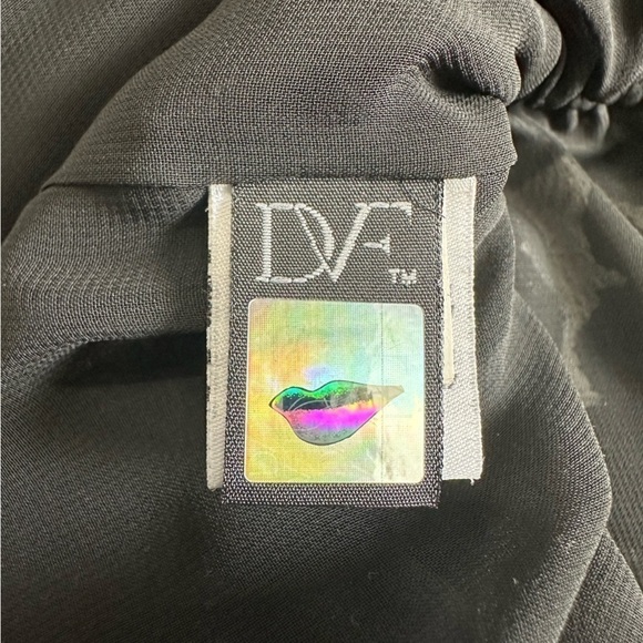 Diane Von Furstenberg Mikino Printed Chiffon Tunic Dress Black Polka Dot Sz 2 - Picture 9 of 9